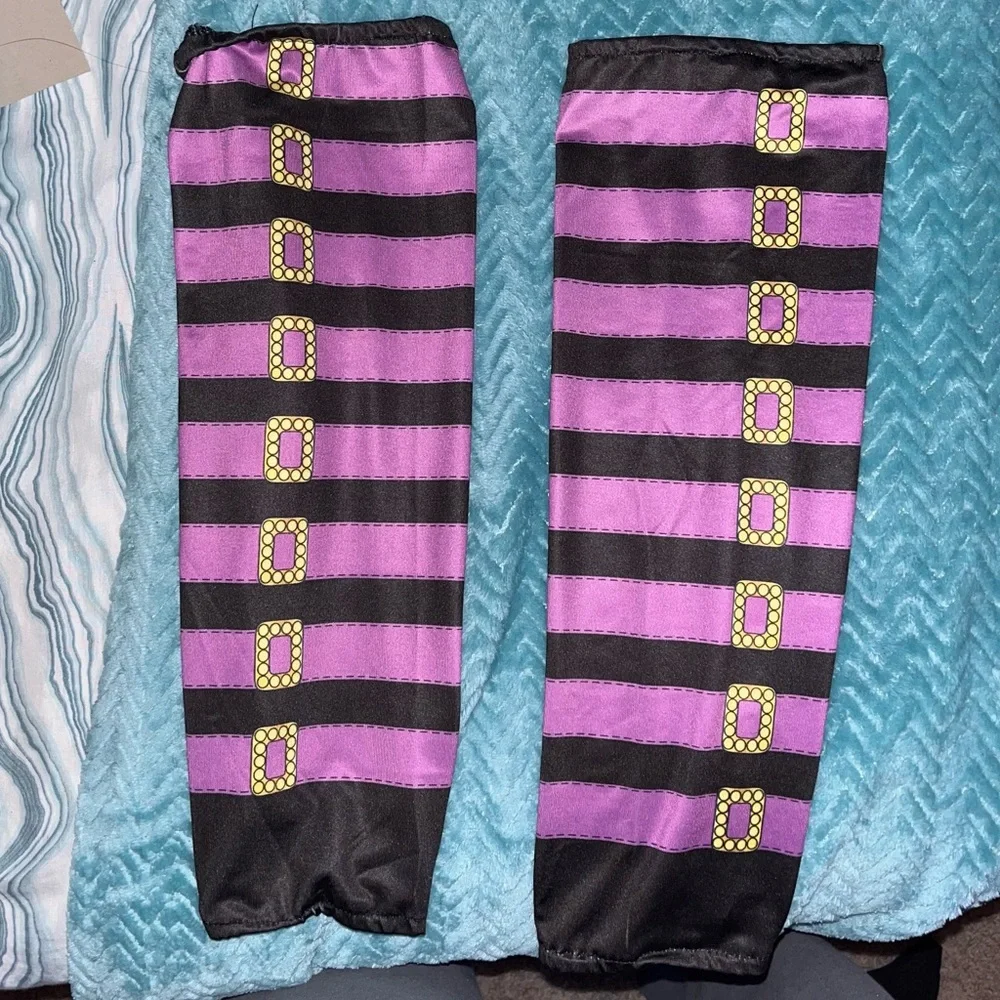 Spirit Halloween Monster High Adult Clawdeen Costume - Picture 6 of 8
